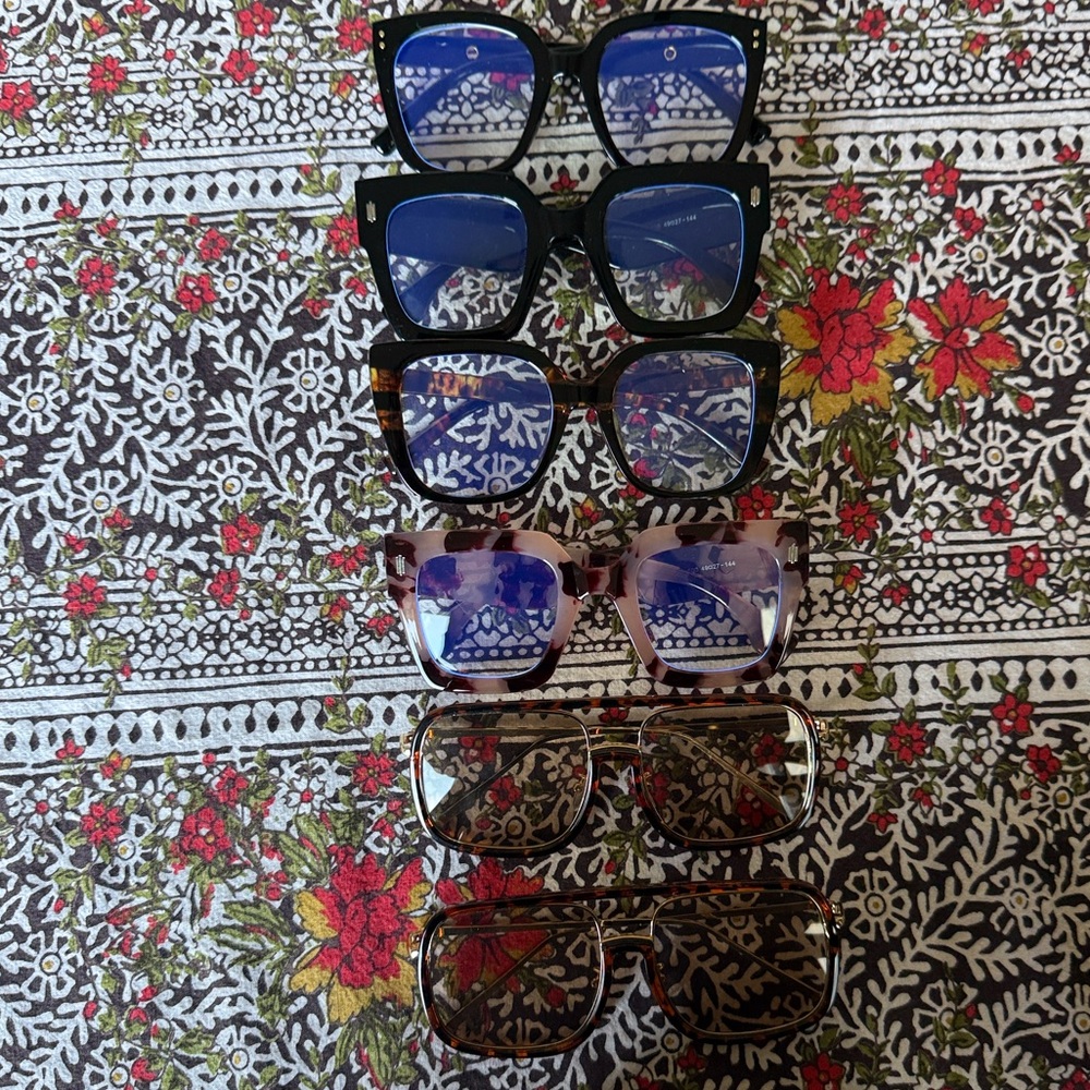 Lot of Eyeglasses